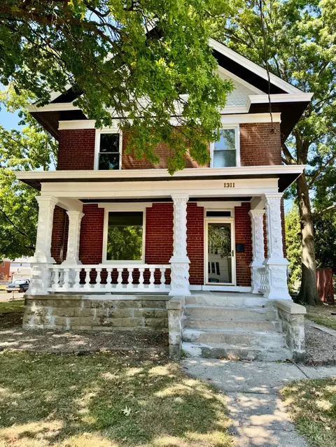1311 Market St, Reading, OH 45215