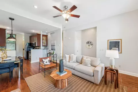 Living - 2162 Gilbert Ave #A, Cincinnati, OH 45206 photo 3 of 4