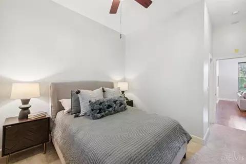 Bedroom - 2162 Gilbert Ave #A, Cincinnati, OH 45206 photo 2 of 5