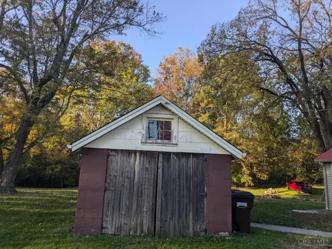 805 Willow St, Williamsburg, OH 45176 photo 4