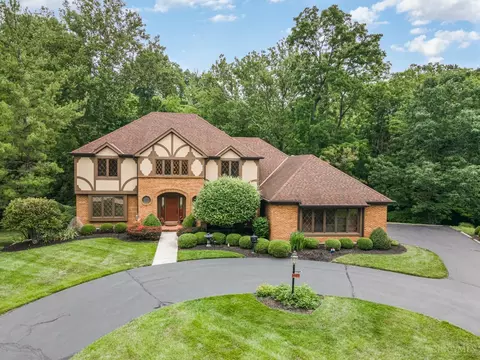 8907 Terwilligers Trl, Montgomery, OH 45249