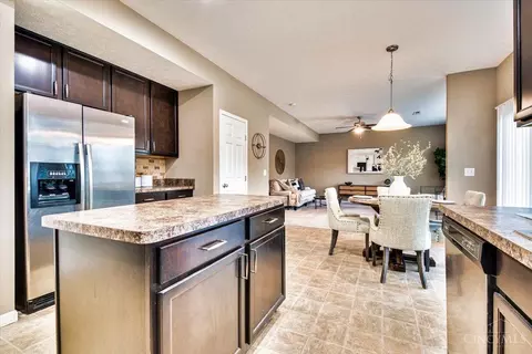 940 Ellson Rd, Cincinnati, OH 45245 photo 12