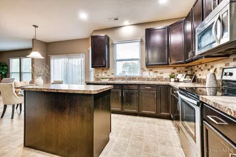 940 Ellson Rd, Cincinnati, OH 45245 photo 11