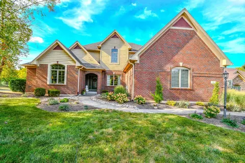 10 Royal Highlands, Springboro, OH 45066