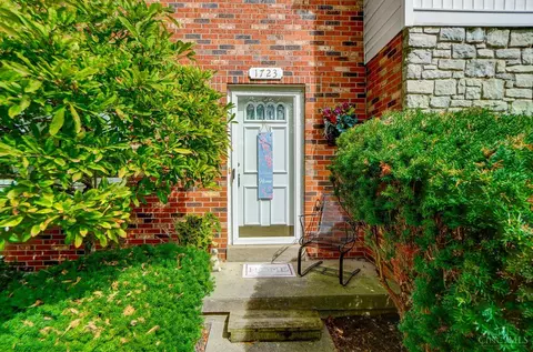 1723 Ebenezer Rd, Cincinnati, OH 45233 photo 3
