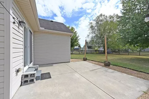 Exterior - 348 Rawling Dr, Harrison, OH 45030 photo 6 of 11