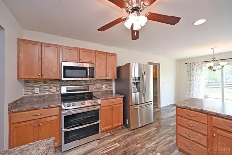 Kitchen - 348 Rawling Dr, Harrison, OH 45030 photo 2 of 4