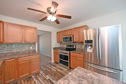 Kitchen - 348 Rawling Dr, Harrison, OH 45030 photo 3 of 4