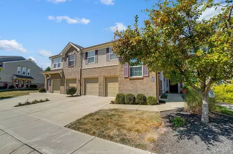 8025 Oakbridge Way, Cincinnati, OH 45248