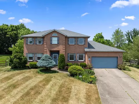 5280 Kindlewood Dr, West Chester, OH 45069