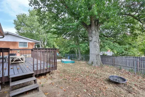 Exterior - 5980 Wayside Ct, Cincinnati, OH 45230 photo 6 of 7