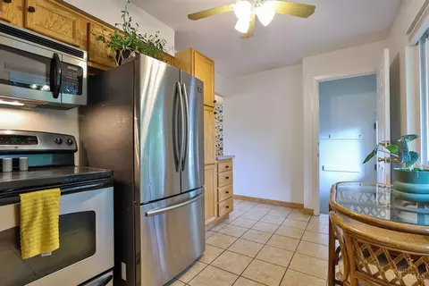 Kitchen - 5980 Wayside Ct, Cincinnati, OH 45230 photo 2 of 3