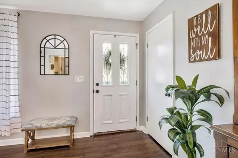Entry Way - 4184 Clearpoint Dr, Cincinnati, OH 45247 photo 1 of 1