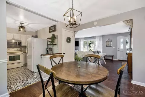 Dining - 4184 Clearpoint Dr, Cincinnati, OH 45247 photo 1 of 3