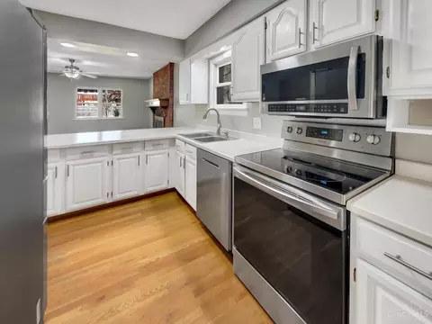 Kitchen - 568 Lang Rd, Cincinnati, OH 45244 photo 3 of 3