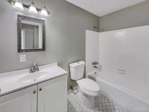 Bath - 568 Lang Rd, Cincinnati, OH 45244 photo 2 of 2