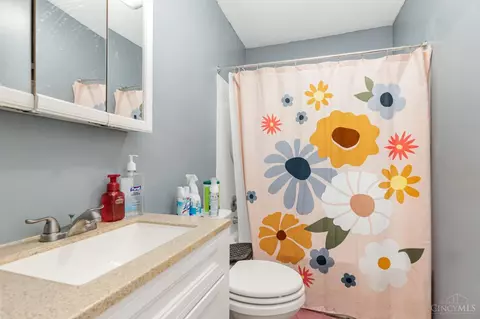 6547 Coffey St, Cincinnati, OH 45230 photo 12