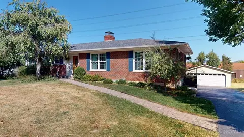 11076 Sharon Meadows Dr, Sharonville, OH 45241