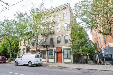 1421 Race St #8, Cincinnati, OH 45202