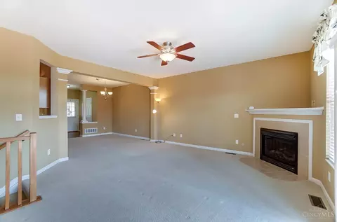 Living - 951 Crossing Pointe, Cincinnati, OH 45231 photo 5 of 11