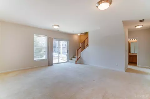 Living - 951 Crossing Pointe, Cincinnati, OH 45231 photo 11 of 11