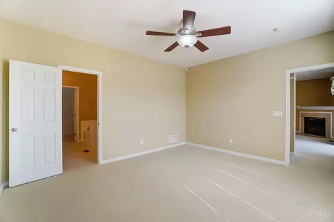 Bedroom - 951 Crossing Pointe, Cincinnati, OH 45231 photo 2 of 4