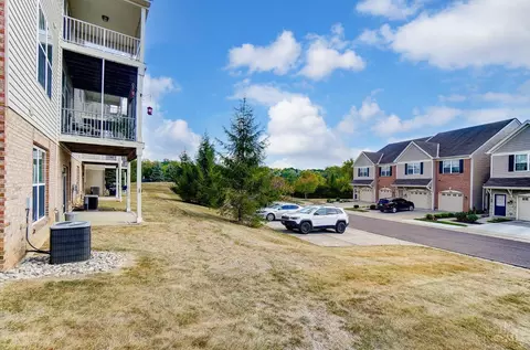 Exterior - 951 Crossing Pointe, Cincinnati, OH 45231 photo 11 of 16