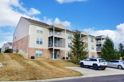 Exterior - 951 Crossing Pointe, Cincinnati, OH 45231 photo 9 of 16