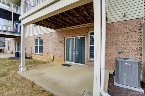 Exterior - 951 Crossing Pointe, Cincinnati, OH 45231 photo 10 of 16