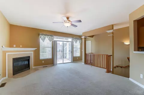 Living - 951 Crossing Pointe, Cincinnati, OH 45231 photo 4 of 11