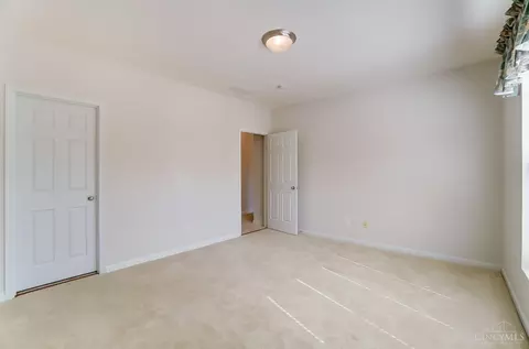 Bedroom - 951 Crossing Pointe, Cincinnati, OH 45231 photo 4 of 4