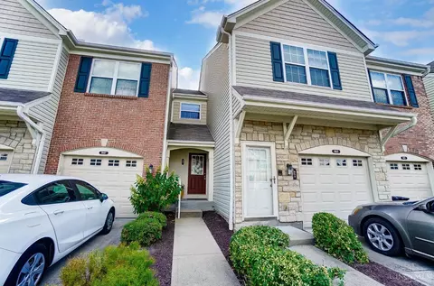Exterior - 951 Crossing Pointe, Cincinnati, OH 45231 photo 2 of 16