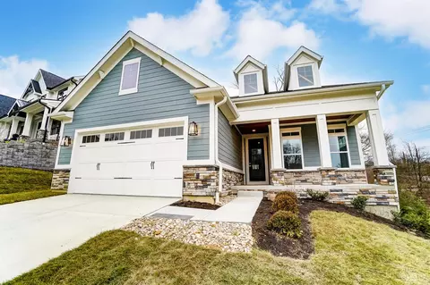 2104 Clough Chase Dr, Cincinnati, OH 45244