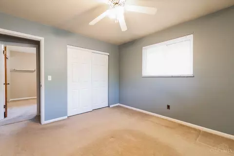 Bedroom - 8991 Eldora Dr, Cincinnati, OH 45236 photo 4 of 6
