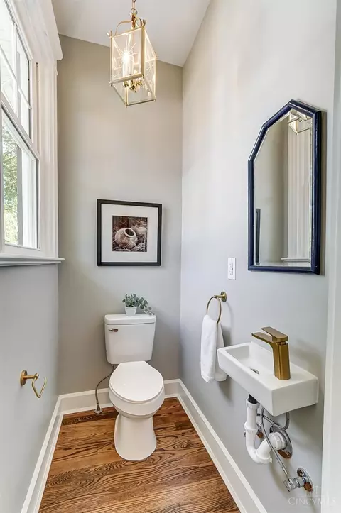 Bath - 6504 Iris Ave, Cincinnati, OH 45213 photo 2 of 8