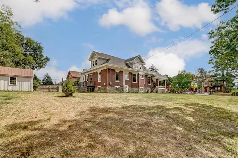 Exterior - 6504 Iris Ave, Cincinnati, OH 45213 photo 8 of 9