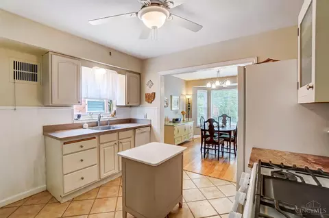 6237 Fairhurst Ave, Cincinnati, OH 45213 photo 12