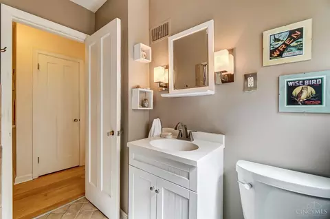 6237 Fairhurst Ave, Cincinnati, OH 45213 photo 19