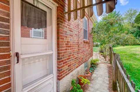 6237 Fairhurst Ave, Cincinnati, OH 45213 photo 31