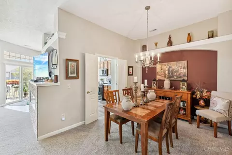 6680 Adena Cir, Hamilton Township, OH 45039 photo 16
