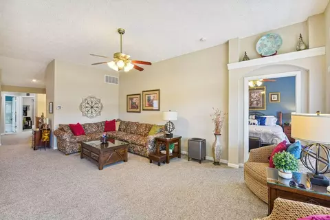 6680 Adena Cir, Hamilton Township, OH 45039 photo 4