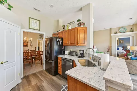 6680 Adena Cir, Hamilton Township, OH 45039 photo 11