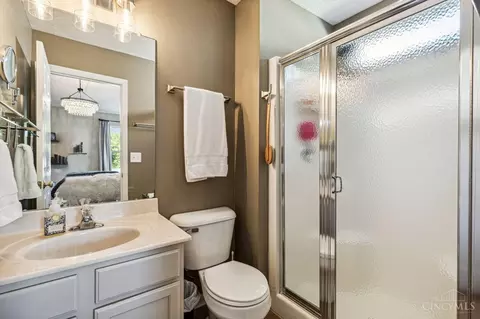 1204 Ashmore Ct, Cincinnati, OH 45231 photo 18