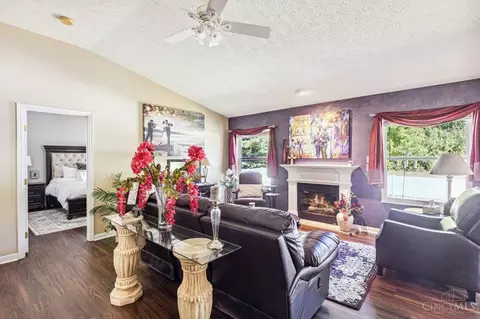 1204 Ashmore Ct, Cincinnati, OH 45231 photo 5