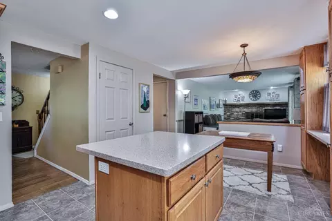 Kitchen - 4576 Brookview Dr, Batavia, OH 45103 photo 3 of 6
