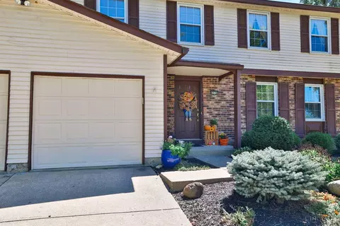 Exterior - 4576 Brookview Dr, Batavia, OH 45103 photo 3 of 11