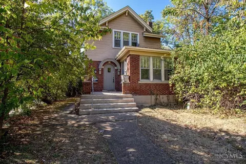 2835 Montana Ave, Cincinnati, OH 45211
