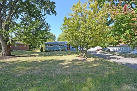 3703 Maplewood Dr, Amelia, OH 45102