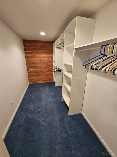 9054 Tag Dr, Cincinnati, OH 45231 photo 16