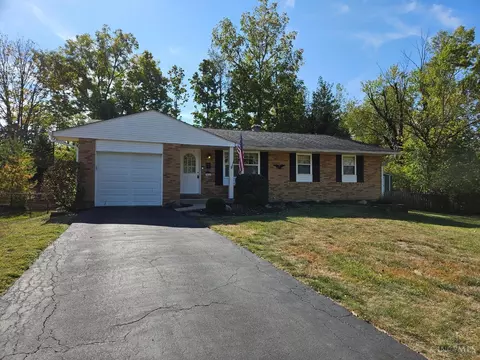 9054 Tag Dr, Cincinnati, OH 45231 photo 2